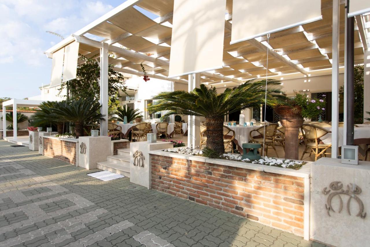 Hotel Mandetta Paestum Bagian luar foto