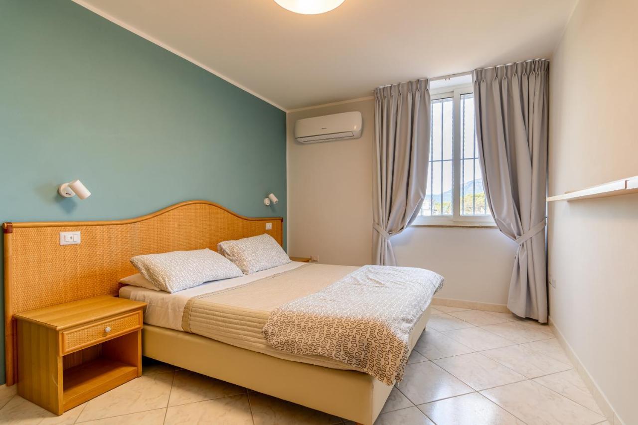 Hotel Mandetta Paestum Bagian luar foto